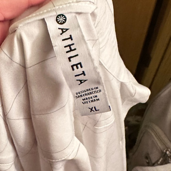 Athleta button down windowpane pattern blouse - Picture 4 of 5